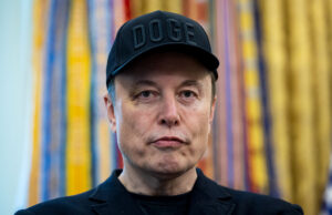 Elon Musk wants you to know that Sam Altman got a refund for his Tesla Roadster