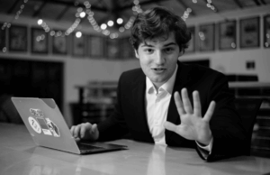 Stanford’s star reporter takes on Silicon Valley’s ‘money-soaked’ startup culture