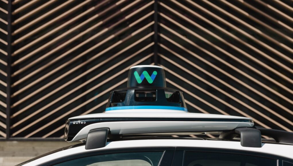 waymo2.jpg