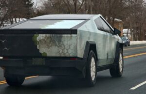 Tesla Loses Its EV Crown to BYD as Sales Keep Dropping