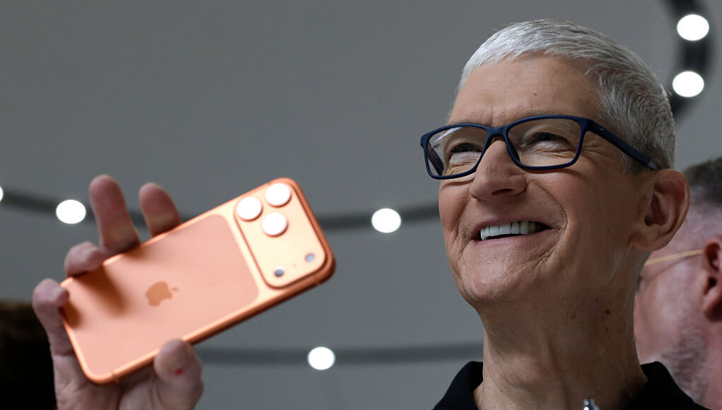 tim-cook-iphone-GettyImages-2234563479.jpg