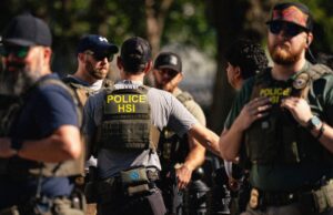 Inside the Homeland Security Forum Where ICE Agents Talk Shit About Other Agents