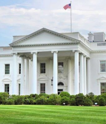 White House Economists Oppose Ban on Stablecoin Yields