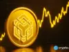 Can BNB price break above $750 as double bottom pattern forms?